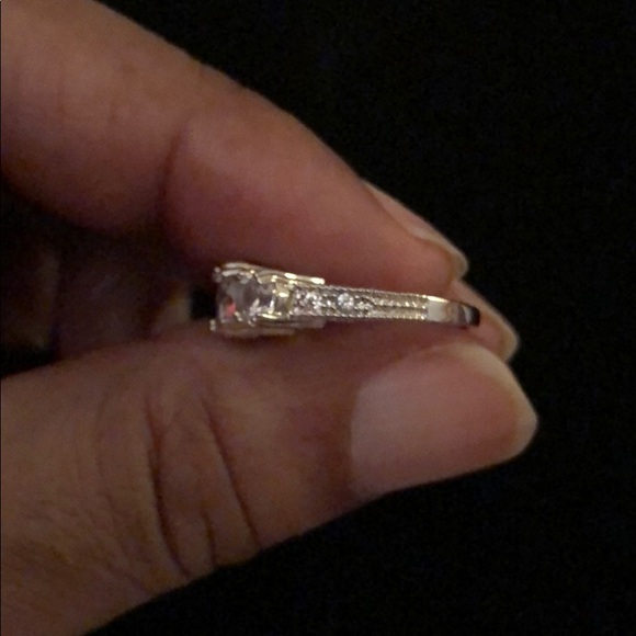 Ring - Picture 4 of 4